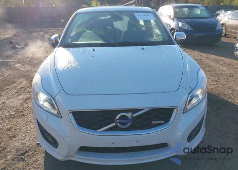 2011 Volvo C30 T5/T5 R-Design z USA, uszkodzony, nr VIN YV1672MK3B2232039